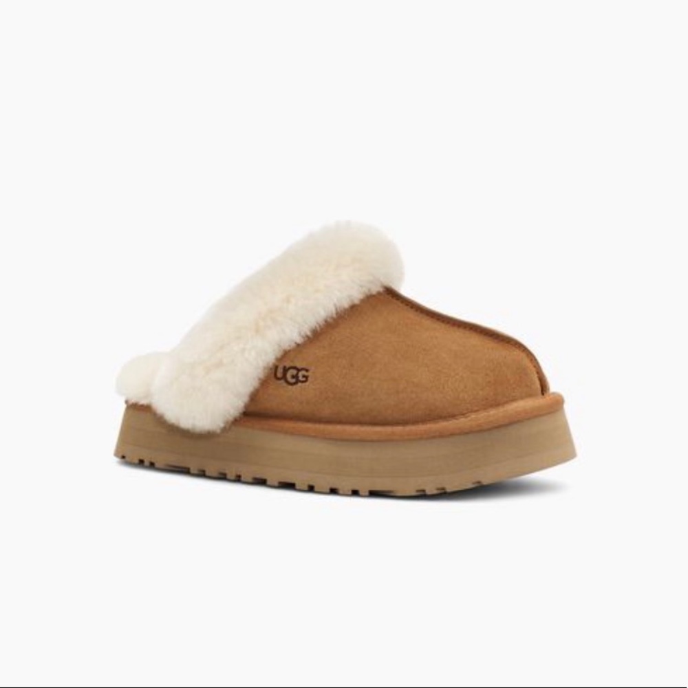 UGG platform slippers, size 7